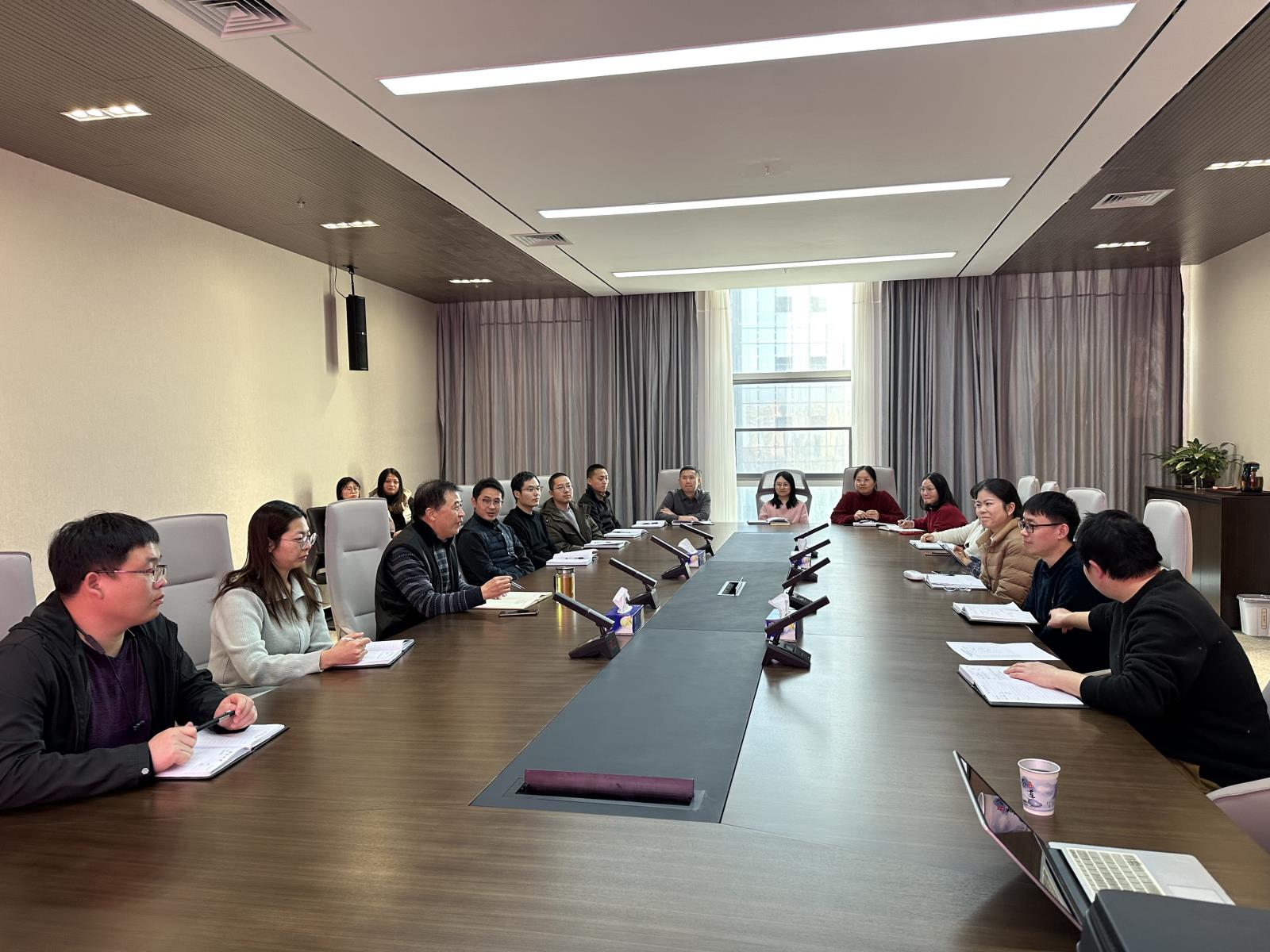 前视图消防.jpg 前视图消防.jpg