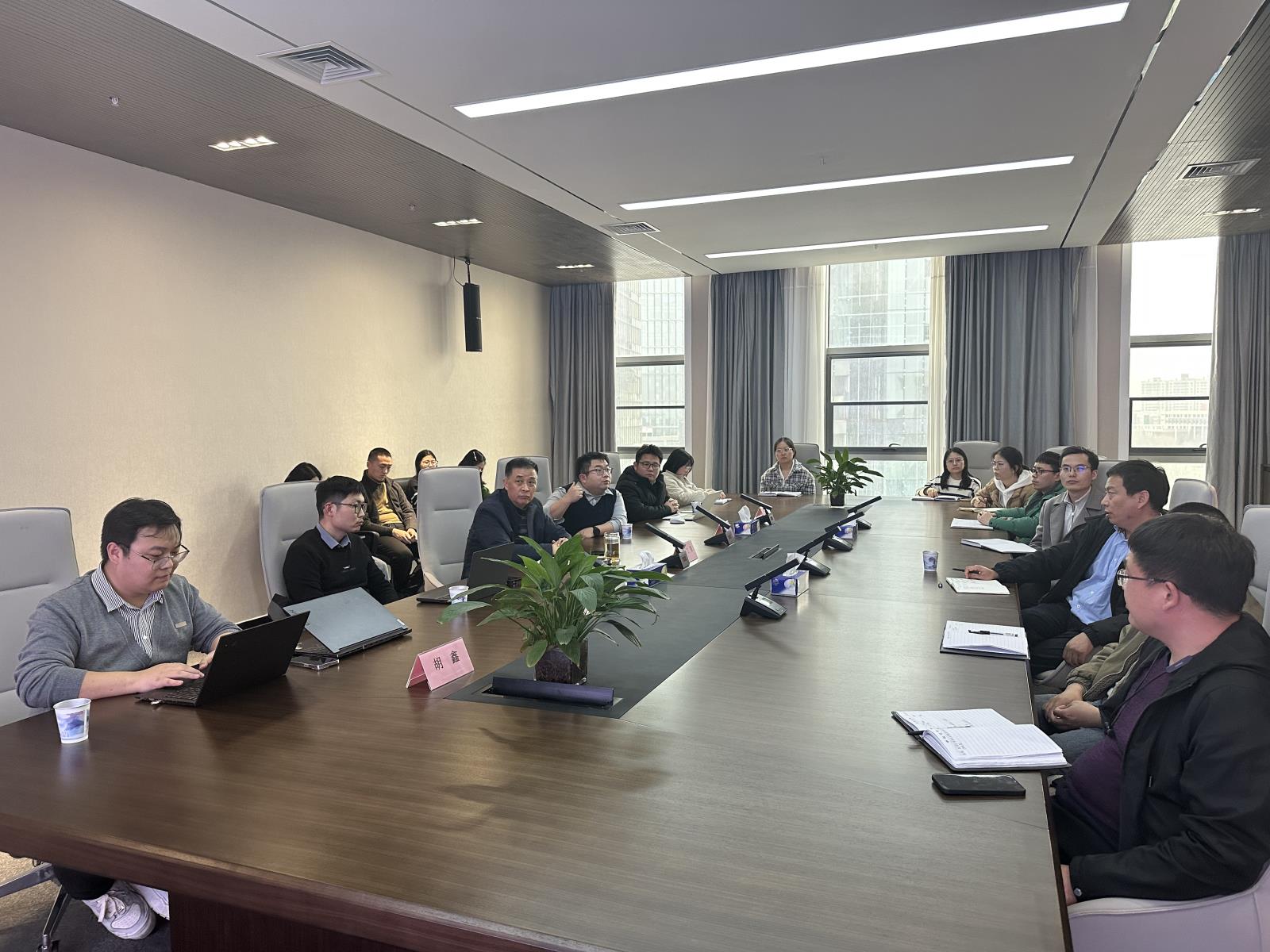 qianjing.jpg qianjing.jpg